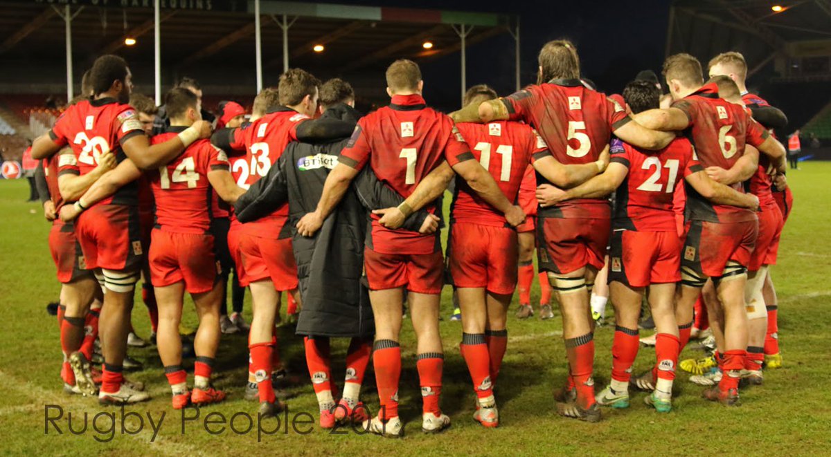 RugbyPeopleEdin's tweet photo. Here we have the #happyhuddle 😀👍 All today's pics have been brought to us by @rugbypeoplenet he's a bit of a bore, but he does his best!! 😀👏 https://t.co/9e5xCLxLGh