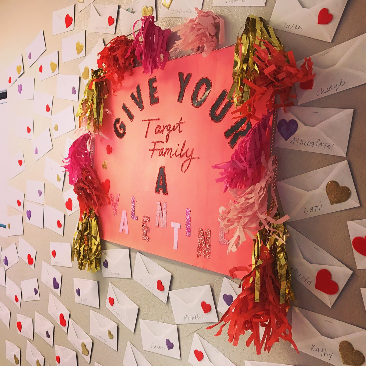 Celebrating Saint Valentine's Day with some peer recognition! #worksomewhereyoulove ❤🎈<a href="/trinalynn007/">Trina Wawrzyniak</a> @fadyavo <a href="/brooks_becky/">Becky Brooks</a>