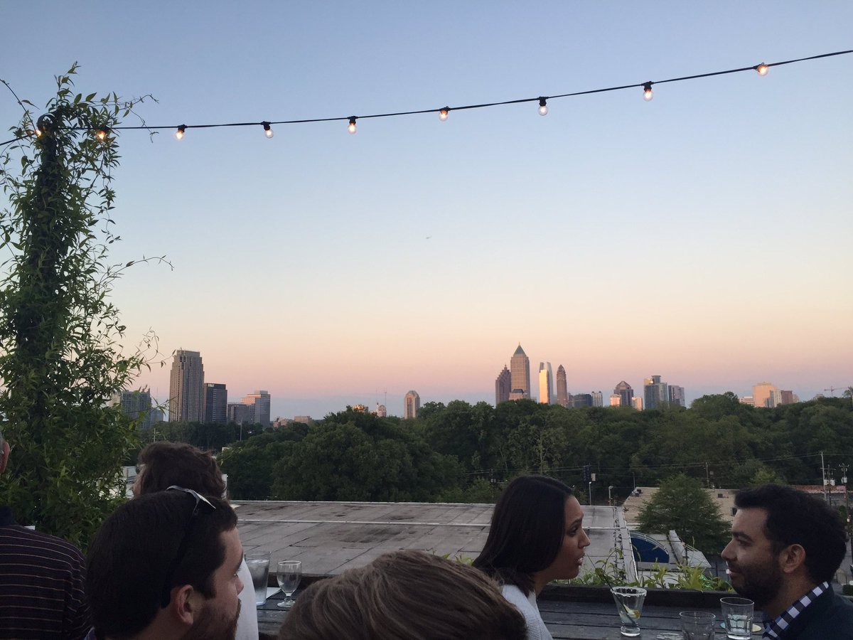brennazenaty's tweet photo. Atlanta's #FifthDistrict: A truly deplorable, crime-ridden pit of despair! @realDonaldTrump #defendthefifth #5thDistrict https://t.co/es81pUaZUy