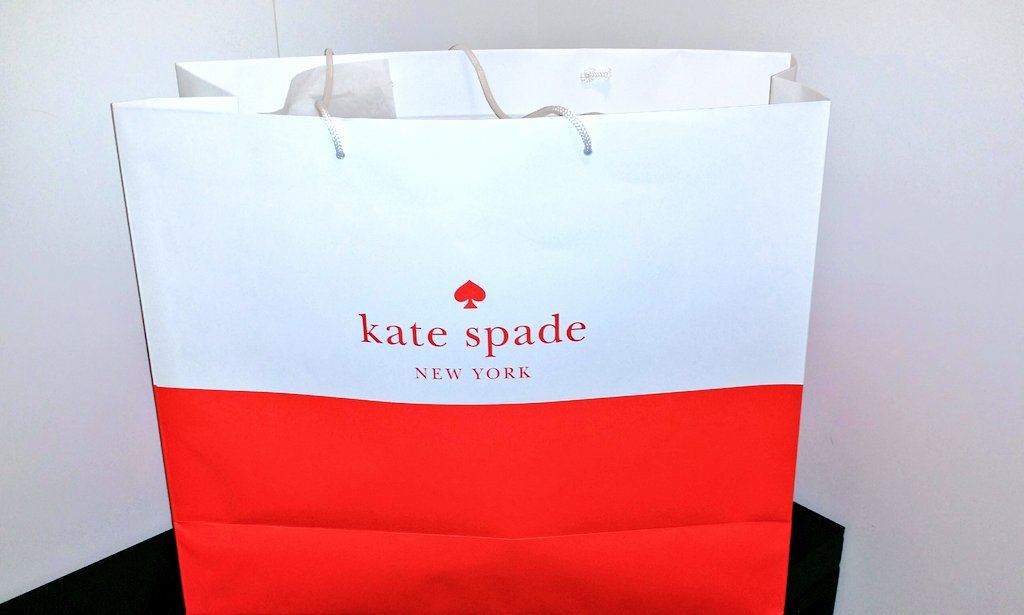 VegasHeidi's tweet photo. .Thanks @fashionoutletlv for the great sales today! #KateSpadeOutlet #RetailTherapy #Primm #SoWorthTheDrive #Handbags #Sales https://t.co/dek9dOdMBR