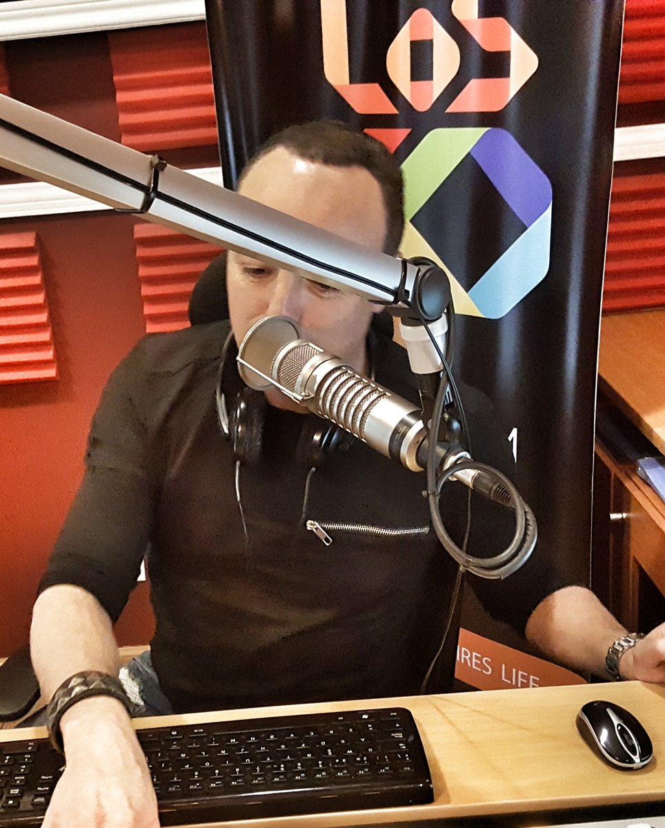 luislopezwdm's tweet photo. Hoy WDM desde la #PuraVida . Participa con el HT #WDMCostaRica y llevate la camiseta #ElMundoNoGiraLoMuevenLosDjs @los40cr @kolbi_cr #7DK https://t.co/nvX4PTdWih