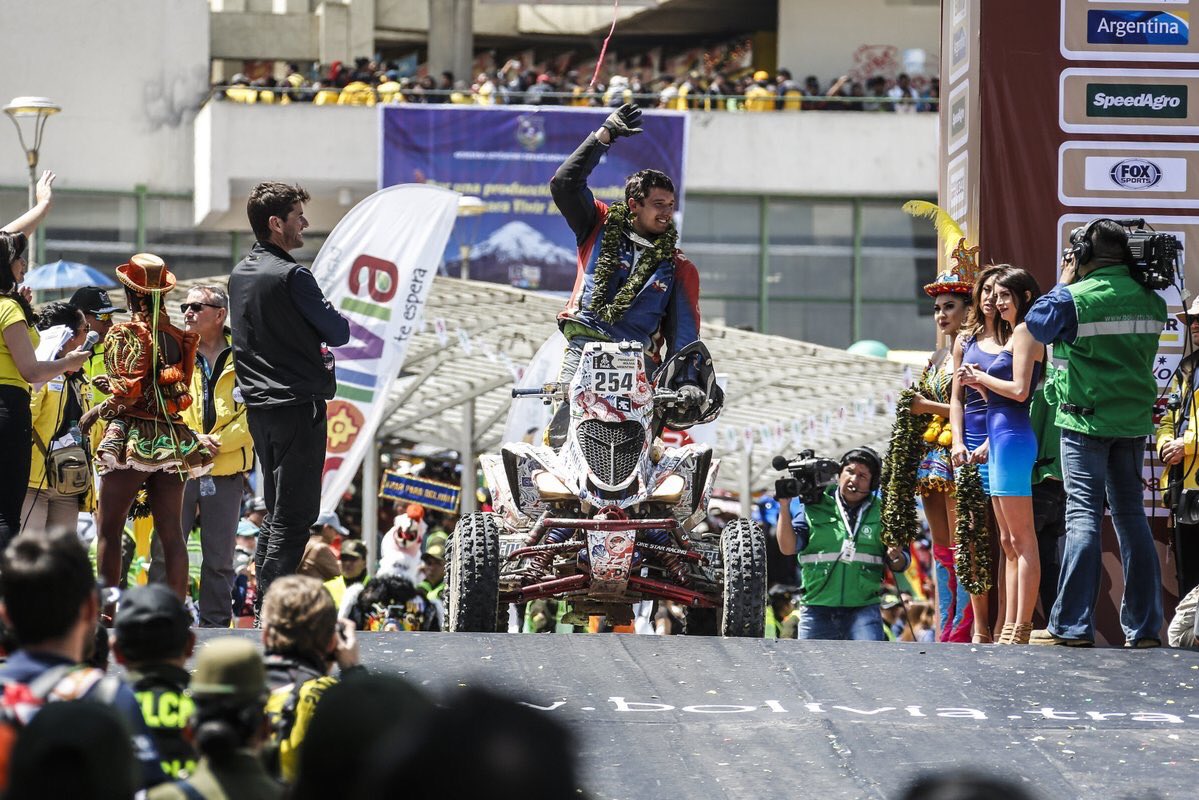 BlackMediaAR's tweet photo. #DAKAR2017 QUADS | RANKING FINAL 
🇵🇾🇦🇷🇧🇴
1º @karyakin_s
2º @IgnacioCasale 
3º @PabloCopetti https://t.co/QvcfELM5G6