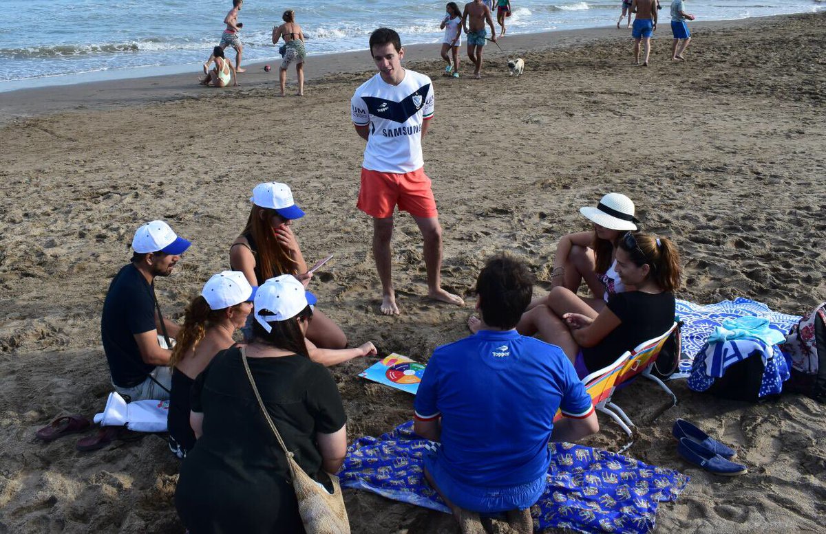 Sedronar's tweet photo. Seguimos realizando actividades lúdicas y recreativas en Pinamar para sensibilizar y fomentar el diálogo sobre las adicciones. https://t.co/MRIlZtYO4M