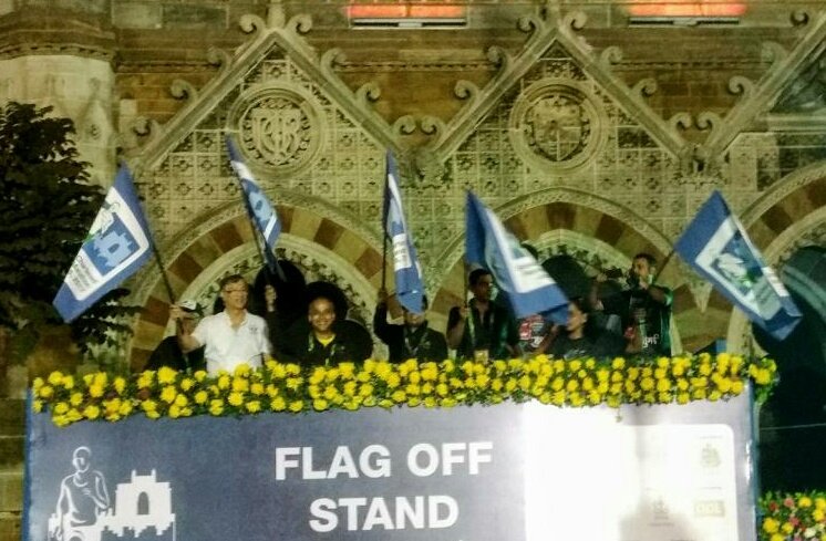 People_TCS's tweet image. .@Ranjan98761, VP HR, @TCS (second from the left), flags off the full marathon. Who are who rooting for this @runscmm? #Fit4Life