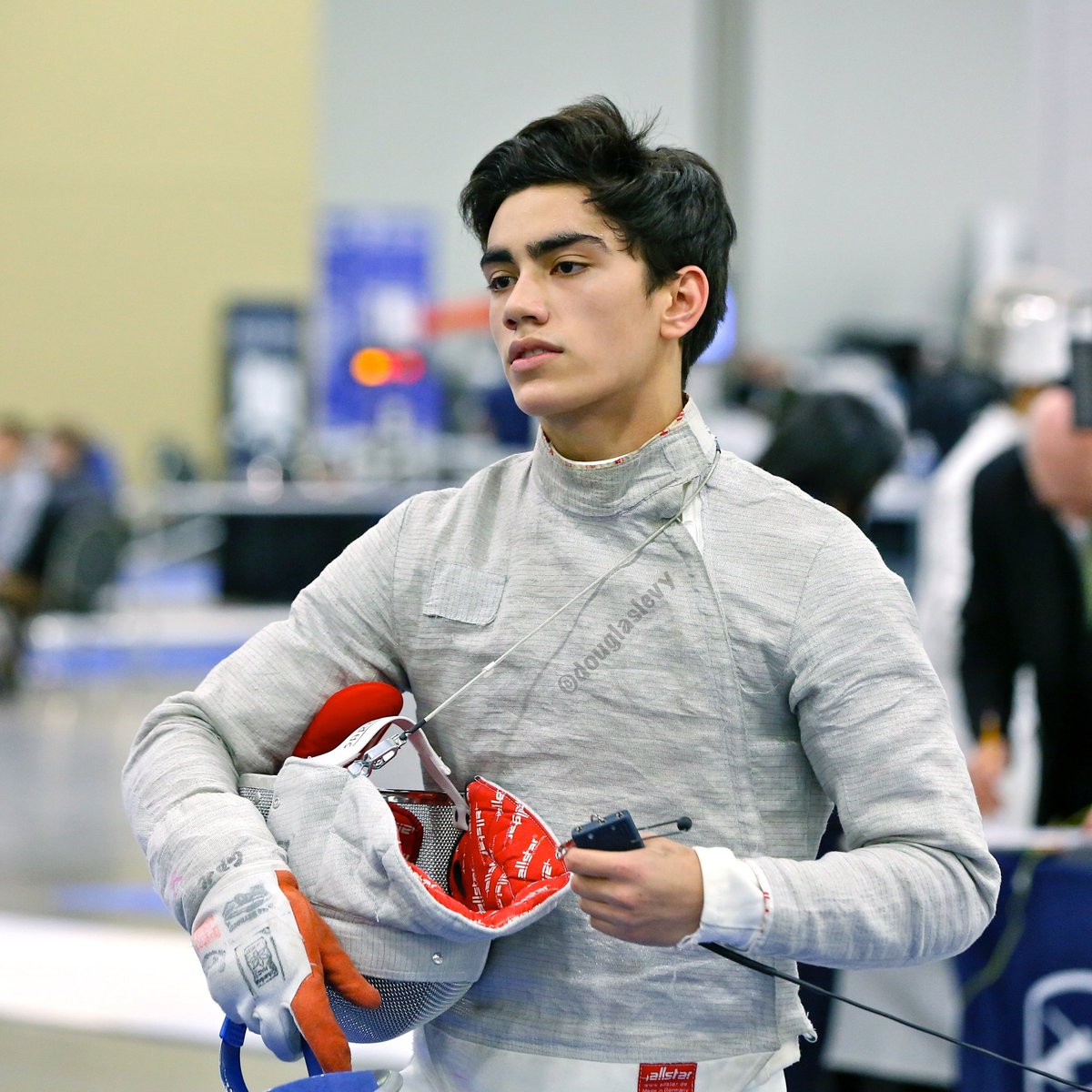 OnPointFencing's tweet photo. Mitchell Saron is confident in his #2 position &amp; his first #cadet #WorldTeam 🇺🇸 is all but locked up #fencing
📹link in bio 📸Douglas Levy https://t.co/LtQCSc8uRm