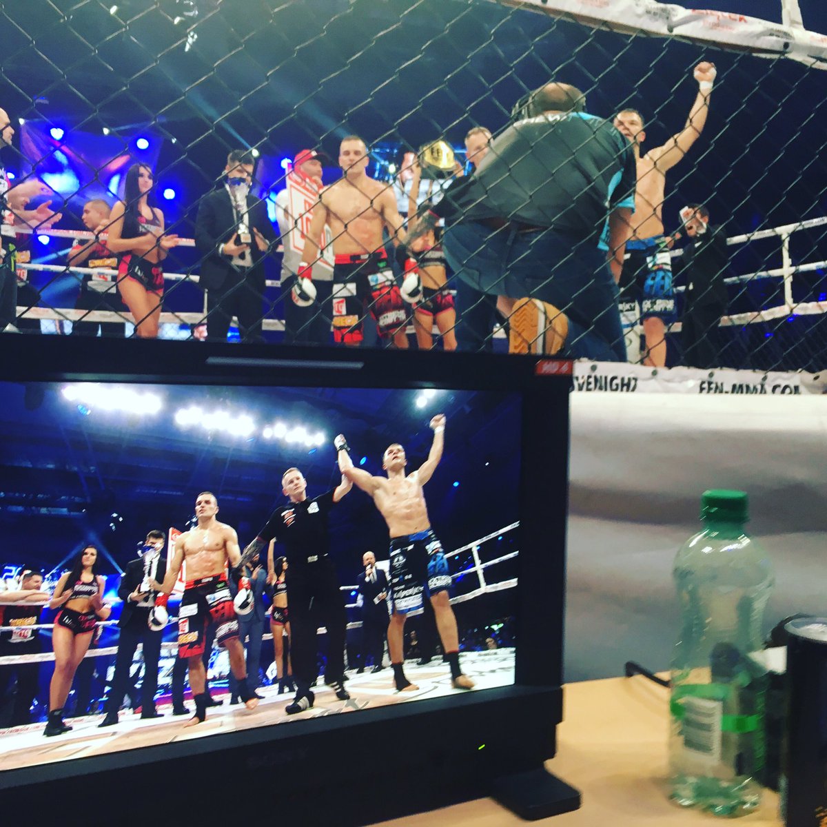 Jurasmma's tweet photo. Paweł Biszczak vs Wojciech Wierzbicki walka wieczoru gali FEN15... Najlepsza reklama kickboxingu w Polsce!!! Dziękuje! Sztos👊🏻 #FEN15 https://t.co/9U0uUPJekx