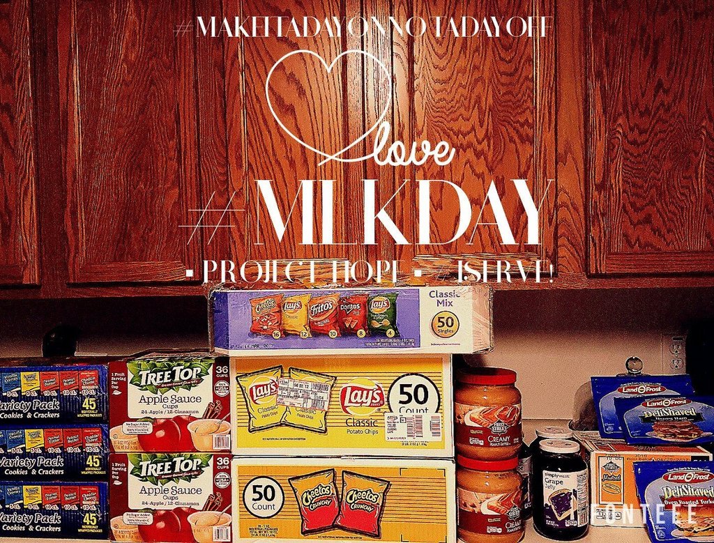 COS_Ministry's tweet photo. Circle is ready 4 #MLKDay #MakeItADayOnNotADayOff
Project Hope! W/40 volunteers registered 4the #BrownBagProject #iServe #Outreach #Ministry https://t.co/VmpOJJIaMf