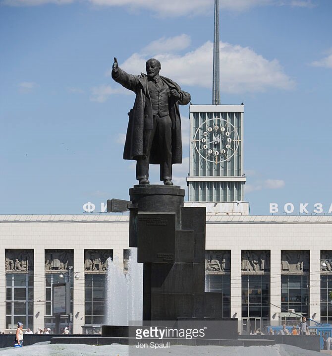 bombaylychee's tweet photo. "He stands high on an armoured car, his feet in shop-bought Swedish shoes…" #CatherineMerridale gets #Lenin to the Finland Station. The End. https://t.co/1raex9hirD