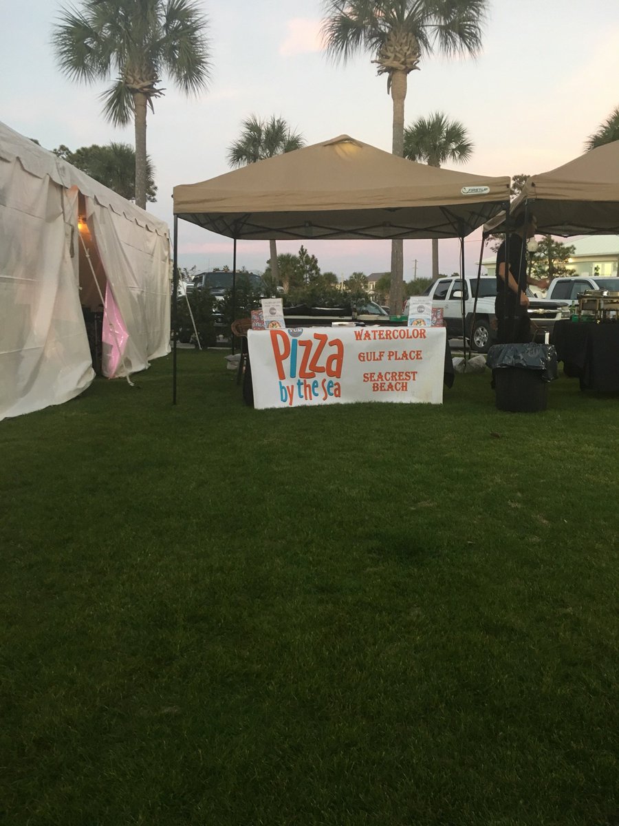 pizzabythesea's tweet photo. Drop by @GulfPlace30A for some awesome @30AFest music. We're here and have some #slices hot and ready! https://t.co/CmQ2v9WkfH