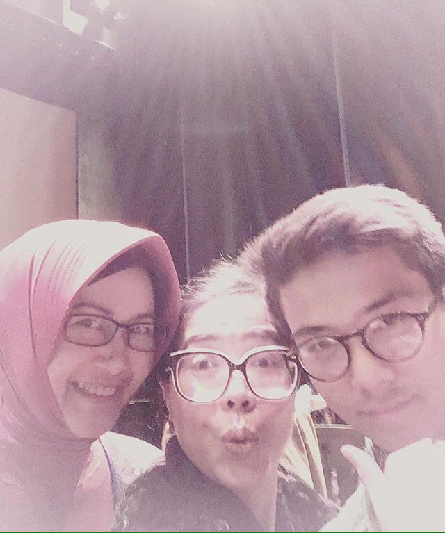 si mas lucu nya tolong dikurangin dikit,gemes:-(