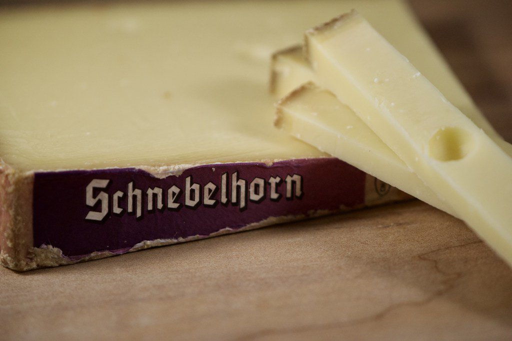 TheMobileMonger's tweet photo. Schnebelhorn https://t.co/9Iux956mSl https://t.co/cWZDeHyWeA