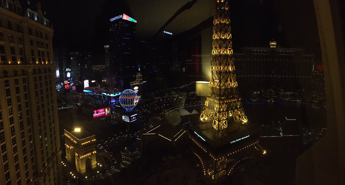 adamviener's tweet image. Arrived #asw17 looking forward to some good meetings for @imwave and @YazingLLC