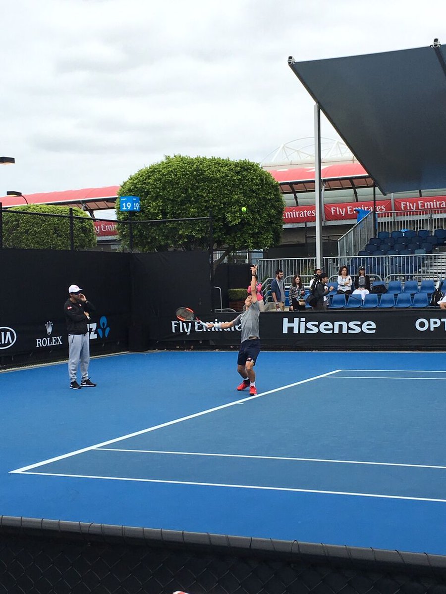 Wowowテニス בטוויטר 全豪 吉年アナより 全豪オープンテニス開幕前日 錦織選手がコート19で練習をしています 1 16 月 1 29 日 連日生中継 大会第1日は無料放送 詳しくは T Co 0lqlcnyfdh Wowow Tennis 錦織圭 Ausopen T Co Eahhlwwpet