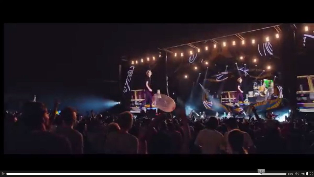 ST0NES's tweet photo. 発見してしまった。
#CondomBalloon 飛んでた。

Paint It Black (Havana Moon)
https://t.co/DuJDedFdOE
The @RollingStones

on #twitter
https://t.co/jLDZ6aSe8F https://t.co/4YHjNnOMBL