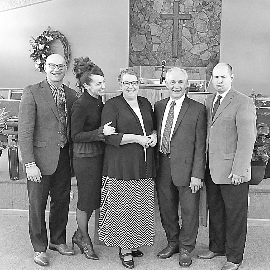 Jinamccool's tweet photo. The original 5. Celebrating our parents!! ❤️❤️ https://t.co/dMGhCflA3w