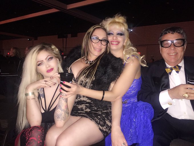 Fun times with my ❤ @AmorHilton @NatashaMonroeBR @mrhollywood13 https://t.co/IEIN3J9hj8<a class="tags" href="/tag/amorhilton">@amorhilton</a><a class="tags" target="_blank" title="On Twitter" href="/?out=eyJ0eXAiOiJKV1QiLCJhbGciOiJIUzUxMiJ9.eyJpYXQiOjE3MjE4MDE4ODMsImlzcyI6InR3cG9ybnN0YXJzLmNvbSIsIm5iZiI6MTcyMTgwMTg4MywiZXhwIjoxNzUzMzM3ODgzLCJyZWRpcmVjdF91cmwiOiJodHRwczovL3R3aXR0ZXIuY29tL05hdGFzaGFNb25yb2VCUiJ9.KCG6u3oi50hkdf_pwEVVDIPS7K4ulCMltIHLkhmHlxLYQnFXKf1WCxxdlHVFyRRKYD1xKhsJvlp_N18D3dwoiA">@NatashaMonroeBR</a><a href="/tag/miami"class="tags"><span>#miami</span></a><a href="/tag/losangeles"class="tags"><span>#losangeles</span></a><a href="/tag/bigboobs"class="tags"><span>#bigboobs</span></a><a href="/tag/pornstar"class="tags"><span>#pornstar</span></a><a href="/tag/bigbutt"class="tags"><span>#bigbutt</span></a>