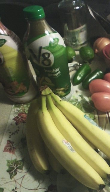 kmalex42's tweet photo. @DavidSpade Mine are that perfect yellow. Too bad your there and me and my bananas are here cuz you could have a perfect one Now. https://t.co/HuFUDh8Flg