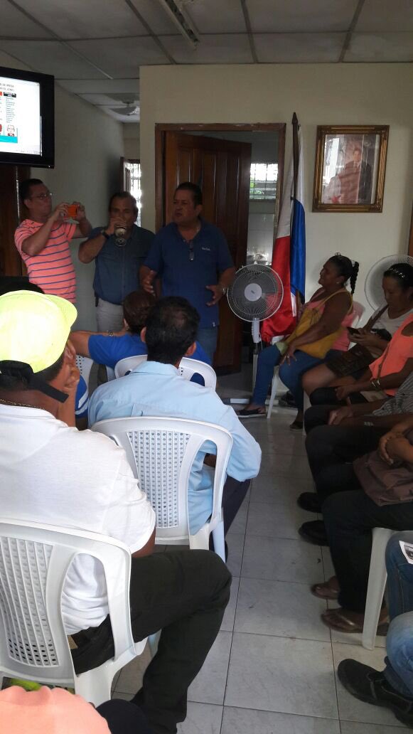 molirenaoficial's tweet photo. Continuando nuestra jornada de seminarios el HD @miguelfanovich capacita a más de 50 miembros en David sobre las Corporaciones Electorales https://t.co/h9W6mLckDv