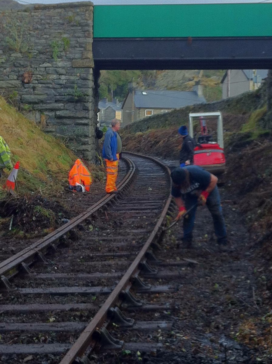 RailTraws's tweet photo. The Blaenau Ffestiniog &amp; Trawsfynydd Railway Society is trying to reopening a 6 1/2 miles railway 
visit us at https://t.co/OdLvO0by8g https://t.co/H6xuDCzEkI