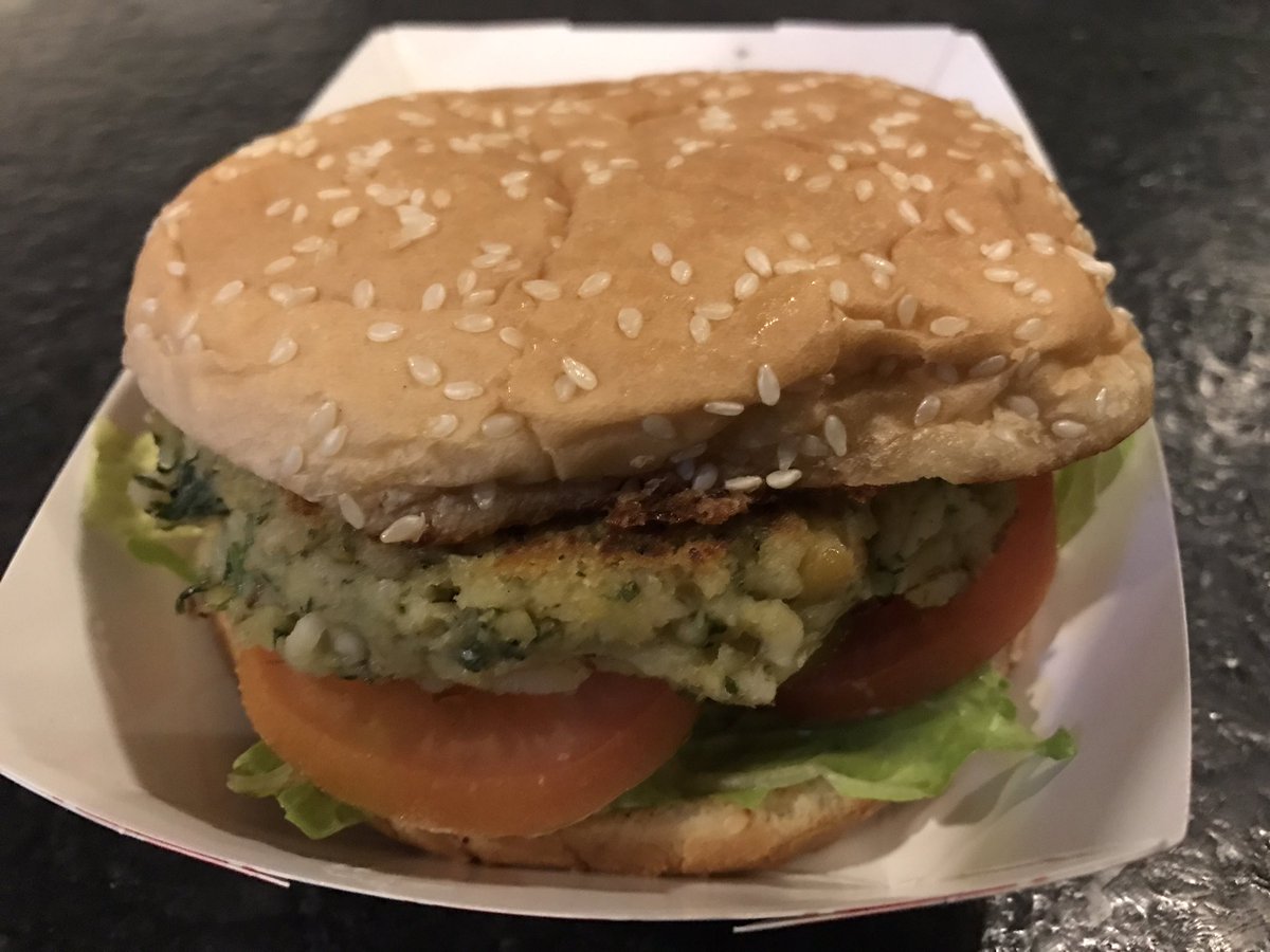 chuckbriant's tweet photo. Falafel Burger from @LeilasTruck serving @BackYardOnBell with @kendricksbbq https://t.co/bxiLPnjfBq