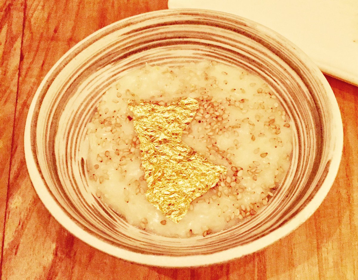 CJWeinstein7's tweet photo. Incredible Charleston ice cream from @RosesLuxury. @hseanbrock @jjlanghorne you approve? https://t.co/fhA9MNfes9