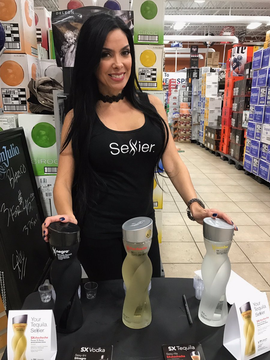 SXLiquors's tweet photo. SX Tasting at Marshfield Liquors store in #Illinois today. #smooth #SX #handcrafted #Tequila #Rum #Vodka #sxliquors #sxtasting https://t.co/NBDiqE1OtC