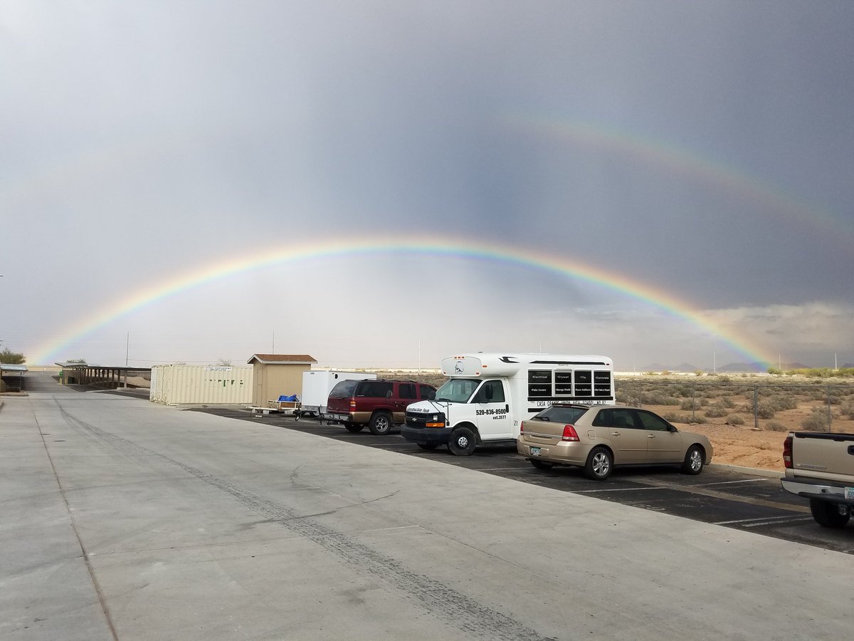 jhmorris's tweet image. A little rain in the desert makes for awesome rainbows. #cvhsengineering