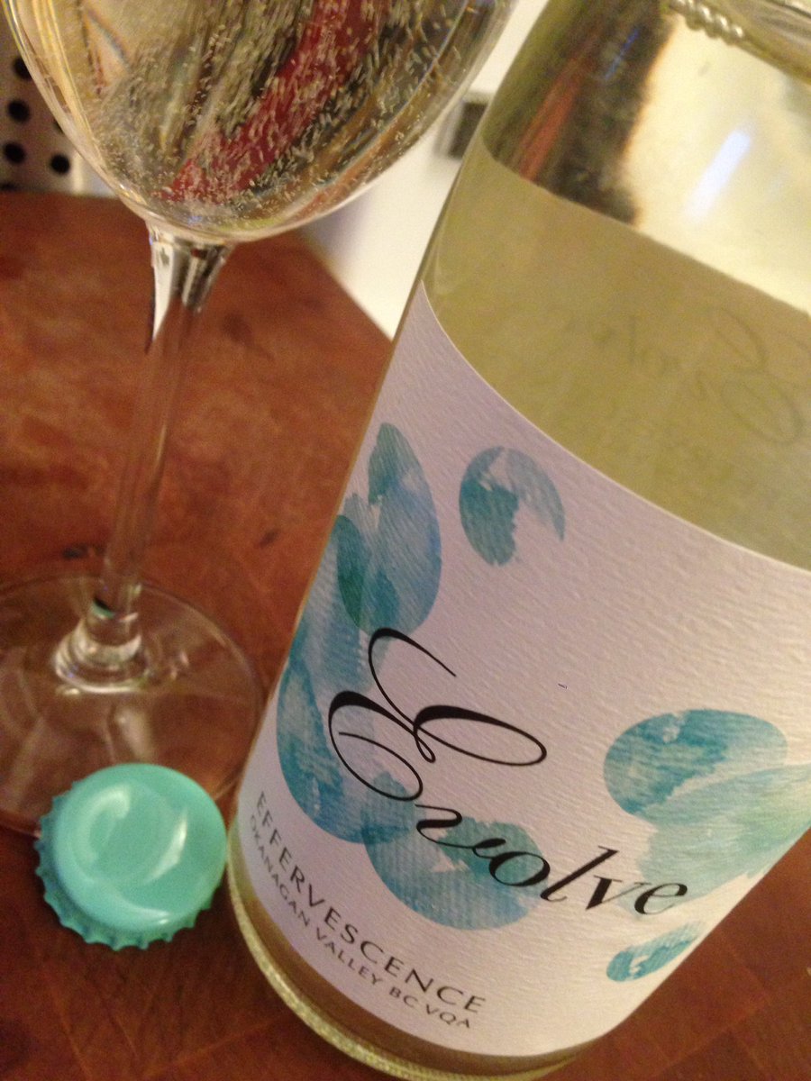 🇨🇦 <a href="/evolvecellars/">Evolve Cellars</a> "Effervescence" charmat PinotBlanc Chard: surprisingly funky nose w squeaky clean palate, festive pop-top fizz #BCwine