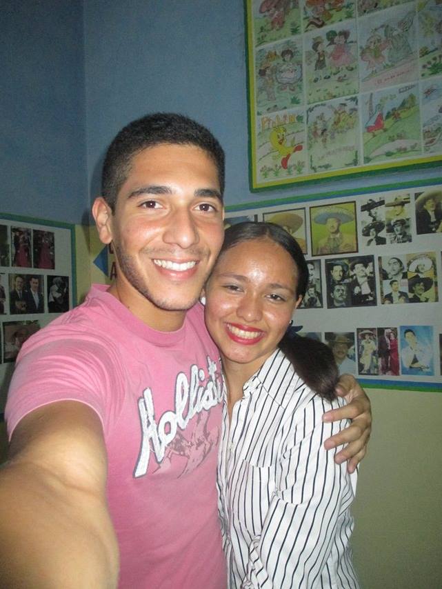 GrisellyFer13's tweet photo. Con Mi Amor #Fer😍😍 #Mis16🎉🎉🎉 https://t.co/4Bb5U1Qe0P