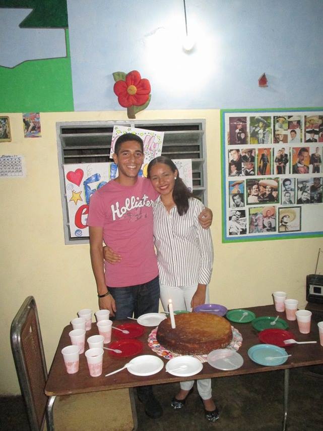 GrisellyFer13's tweet photo. Con Mi Amor #Fer😍😍 #Mis16🎉🎉🎉 https://t.co/4Bb5U1Qe0P