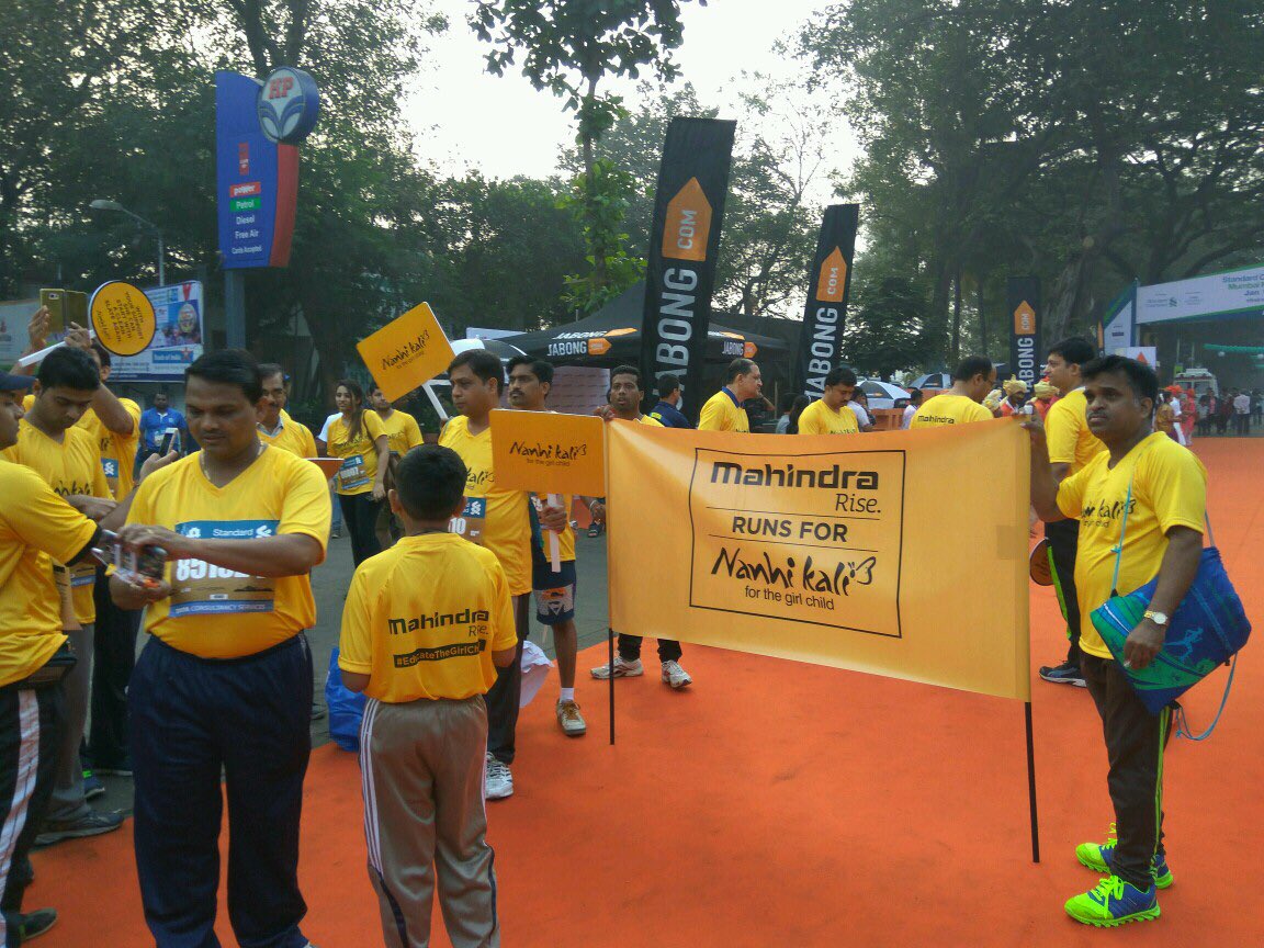 NanhiKali's tweet photo. Team @MahindraRise all the best on your run today #SCMM17. May you inspire more to #Educatethegirlchild https://t.co/0Pum6hAwVG