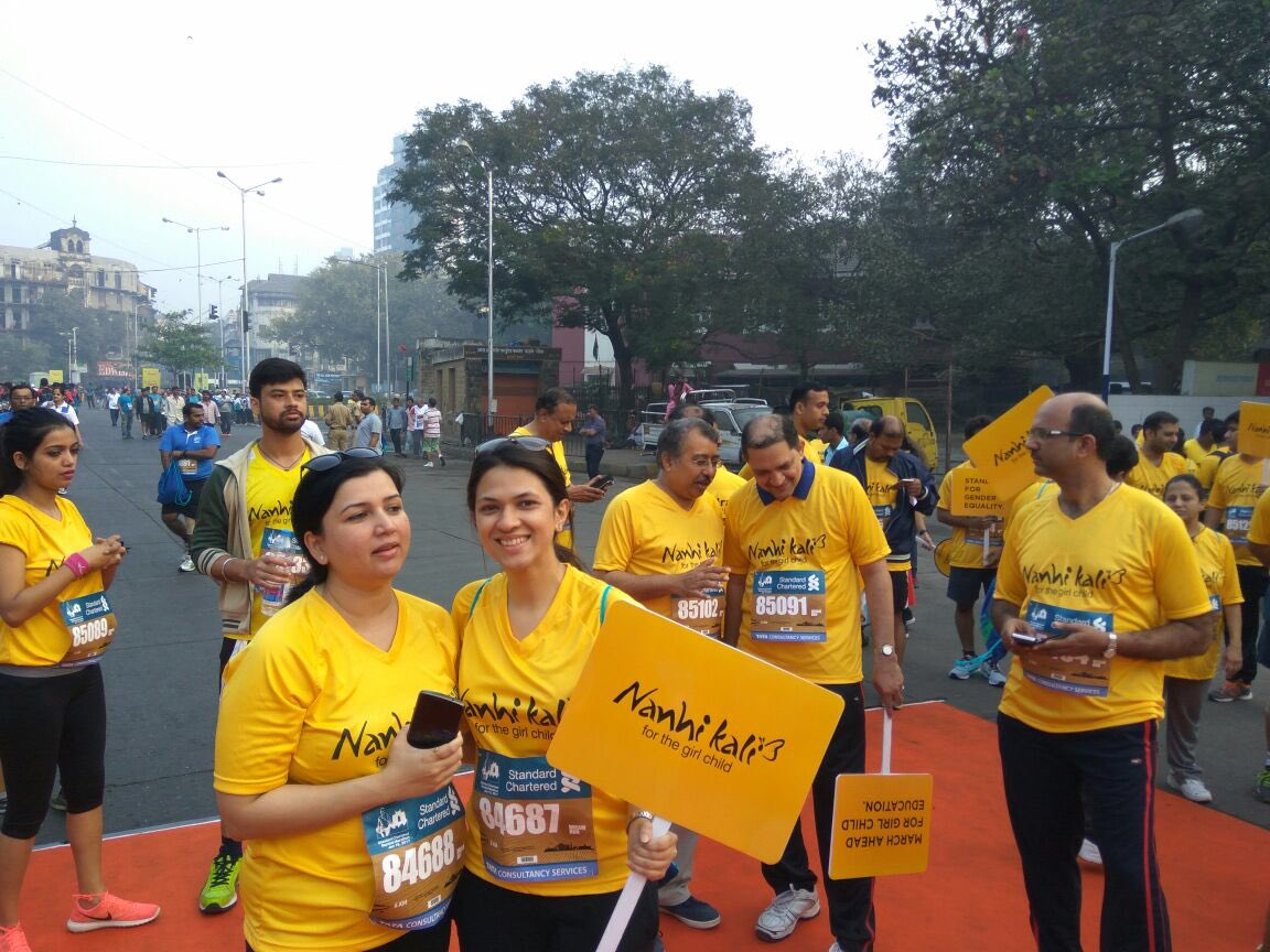 NanhiKali's tweet photo. Team @MahindraRise all the best on your run today #SCMM17. May you inspire more to #Educatethegirlchild https://t.co/0Pum6hAwVG