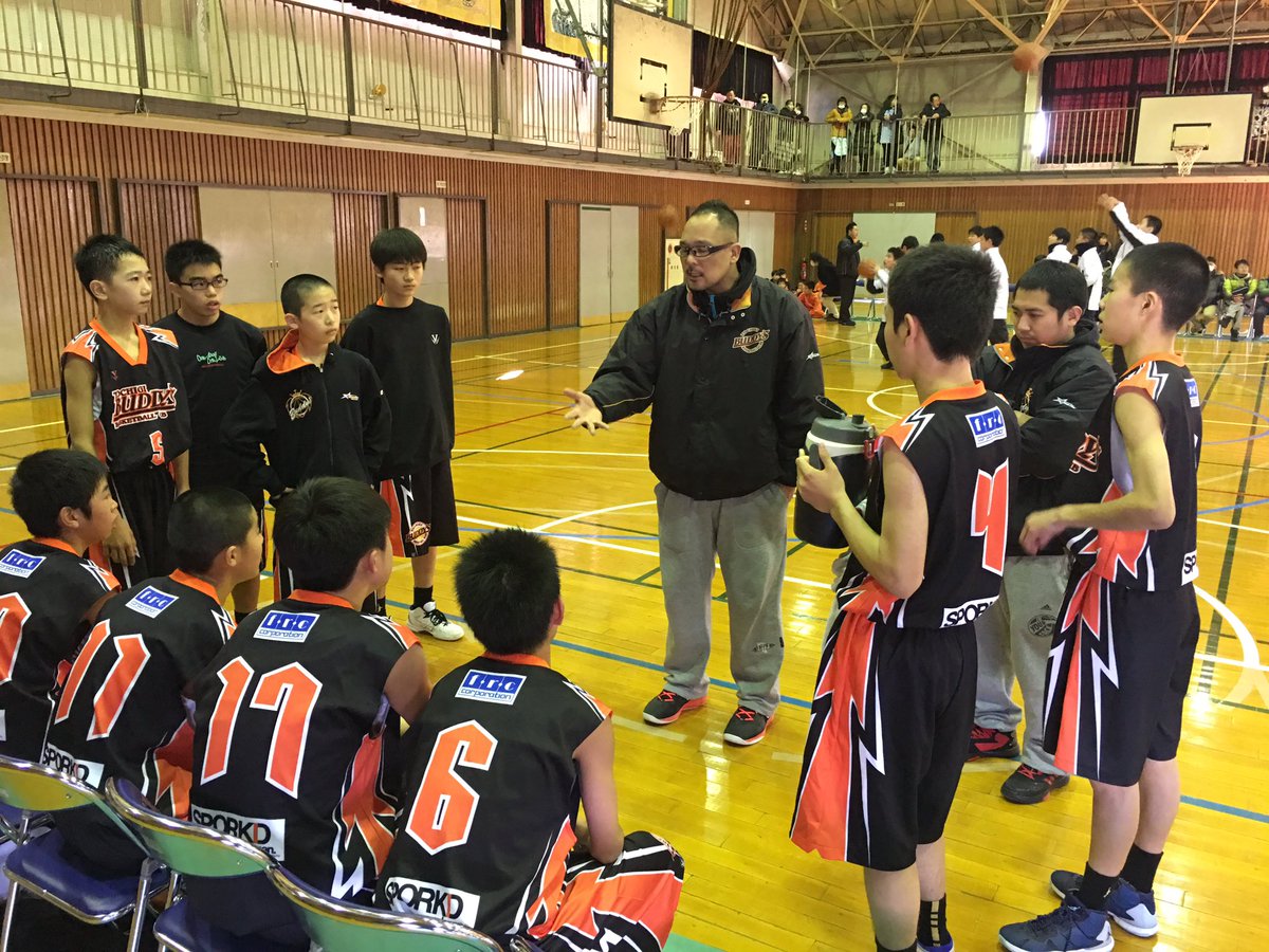 バディーズ 山口 直人 バディーズ男子 ブレックスカップ初戦 接戦の末 勝利 中学校にバスケ部が無い子供達が頑張りました