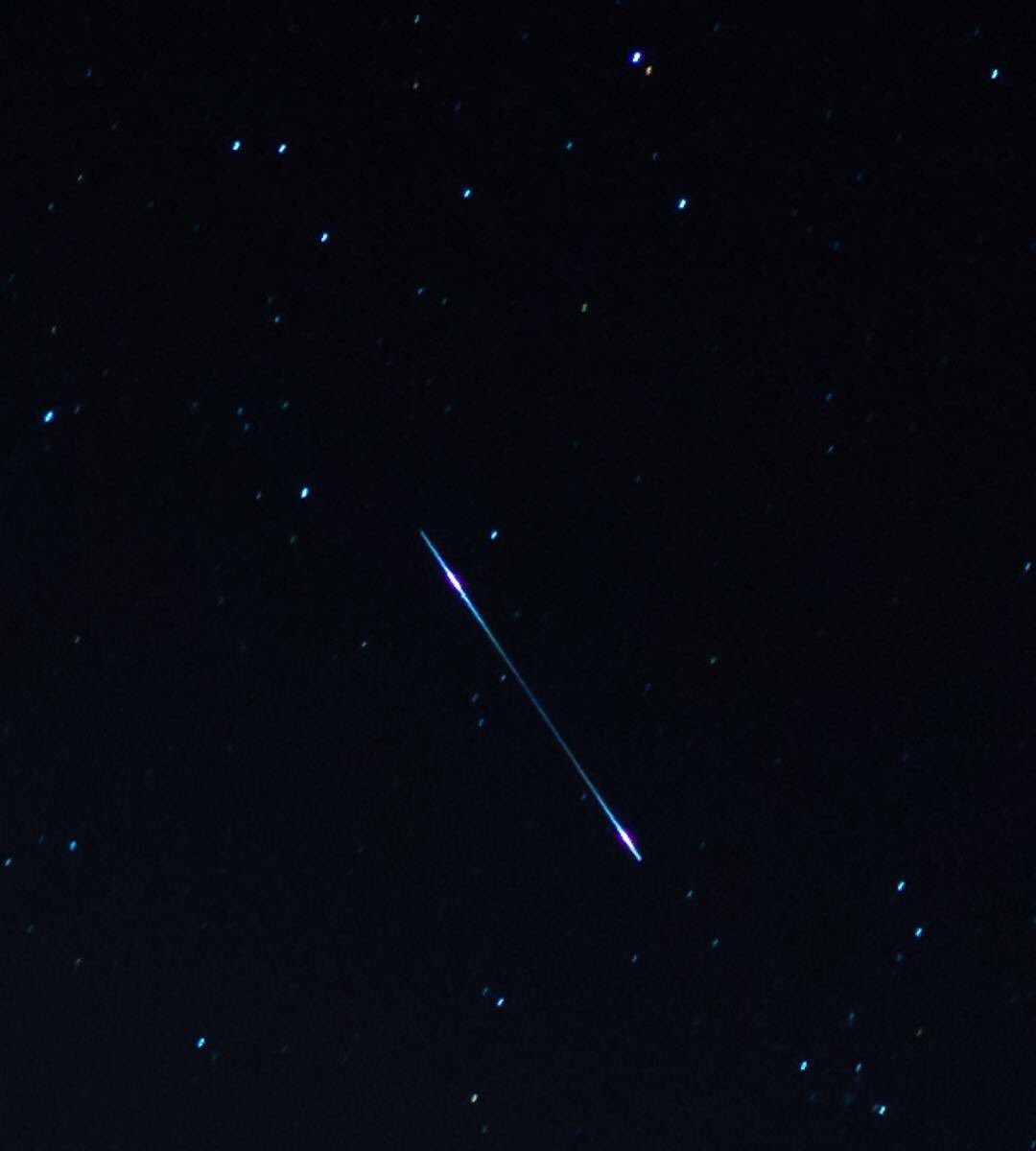 hiltzvictor36's tweet photo. #Gemini #meteorsShower #Nightsky #Skywatchers #PureMichigan @NASA @SpaceChannel @StormHour https://t.co/Tv84bewOpy