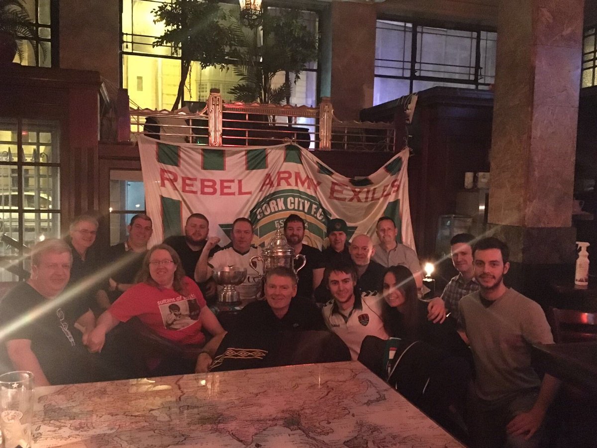 BriancorkBsky's tweet photo. Thx to JFK for organising this #CCFC84 #Exiles @CorkCityFC https://t.co/uII4ddlZg3