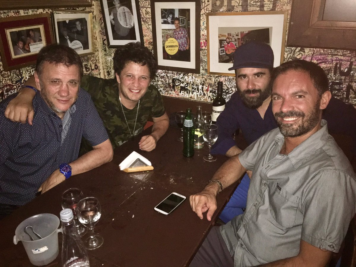 lopyman's tweet photo. Acá estamos en la Bodeguita de mdq con @SennoPablo @MarccosRojas y el Lopy! https://t.co/uQUYDDOiq7