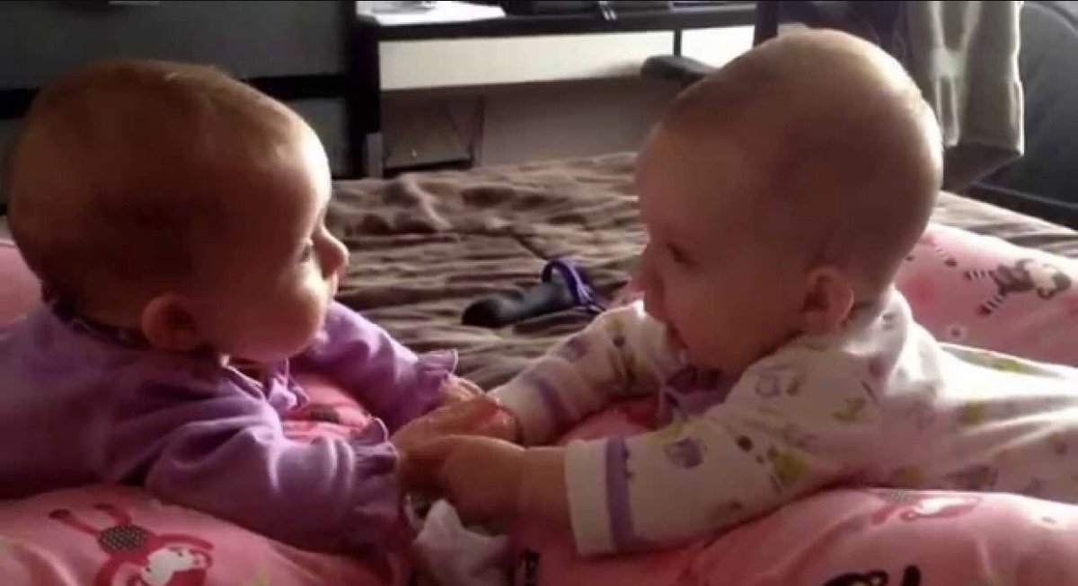 Note to self: When you fuck with the nap schedule you get the late shift. #NoMoreLateNaps #TheyreWideAwake #WhatHaveIDone Sorry <a href="/Kyle50WR/">Kyle Kavanagh</a>