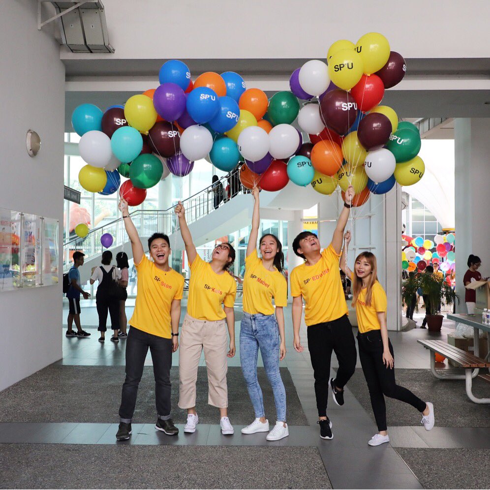 SingaporePoly's tweet photo. Begin your poly journey by joining the SP fam, where lasting friendships are forged! 🙌🏻 ❤️ #singaporepoly #speye #spoh17 https://t.co/O5WvgMQ42s