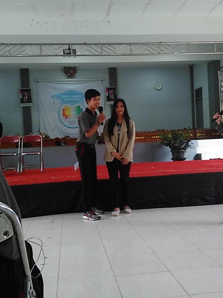 SUF2017's tweet photo. Inilah dia pemenang stand terfavorit yaitu UGM🎉 selamatt yaaa💞💞 https://t.co/WvfUAgtQFG