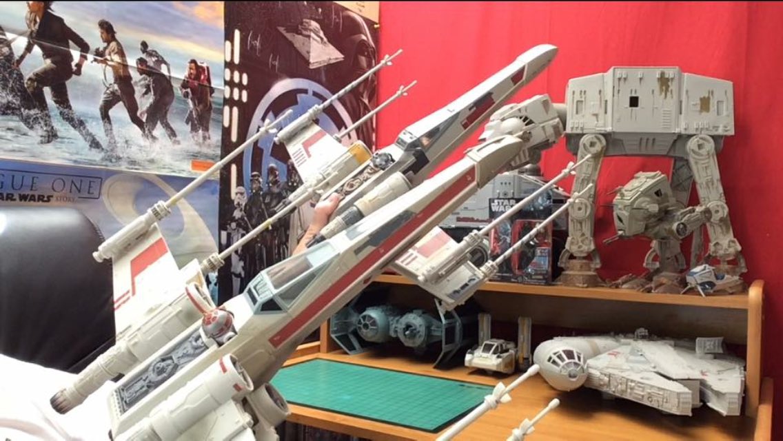 S4UFOsAu's tweet image. When will @HasbroNews come to their sense? Give us the vehicles that we are looking for. #Quality #NotOverPriced #Availability #RedLeaderOne