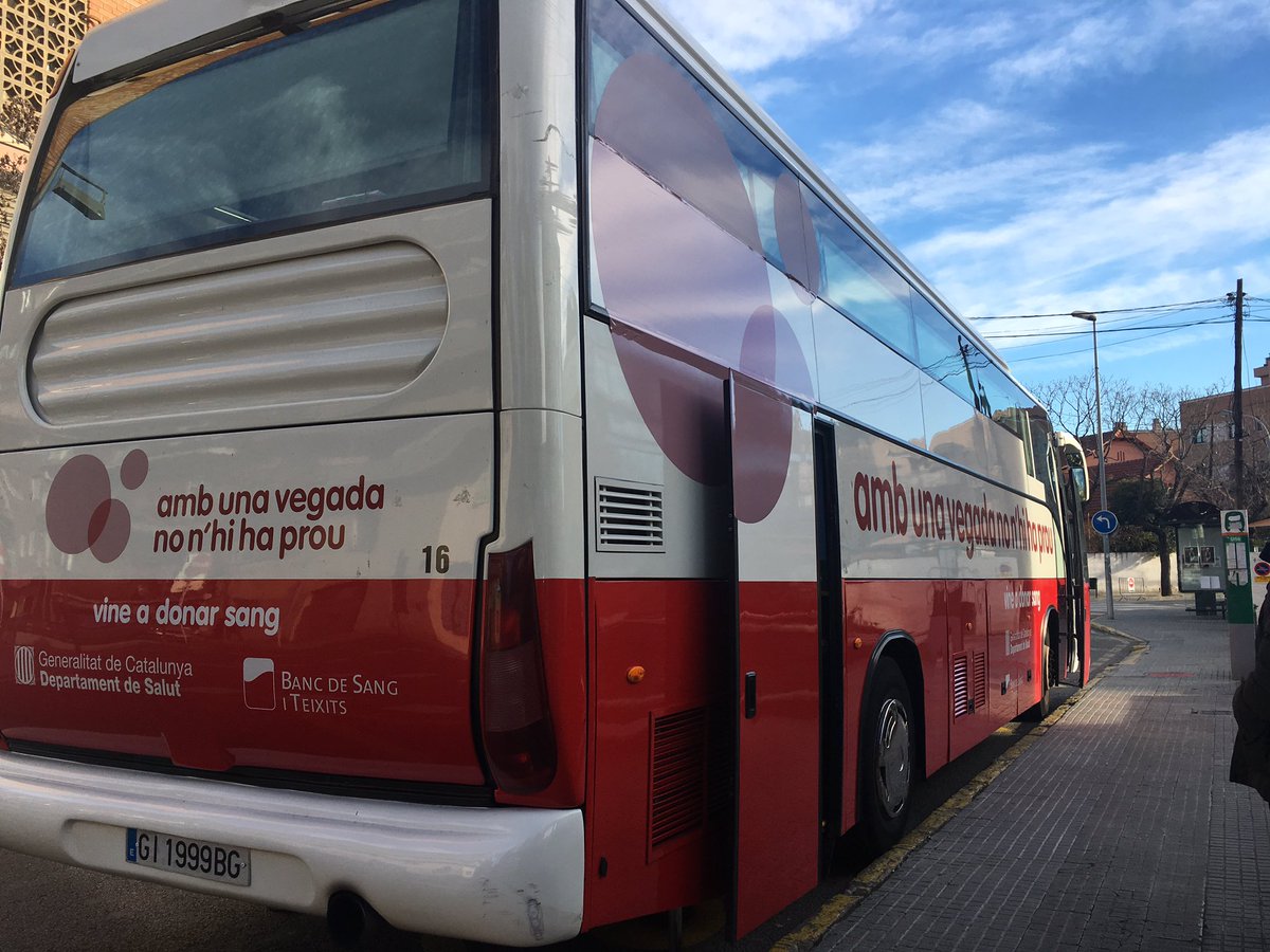 Ja tenim el bus de <a href="/donarsang/">Banc de Sang</a> a #Cerdanyola ! T'animes a participar a la #MaratoDonantsCAT ? #Cerdanyola