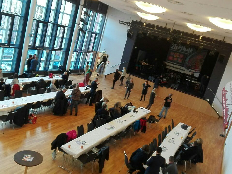 WOSP_DA_FFM's tweet photo. #WOSPwTVN24 #wosp #wosp2017  Poczatki:) https://t.co/uy6MyhlZVG