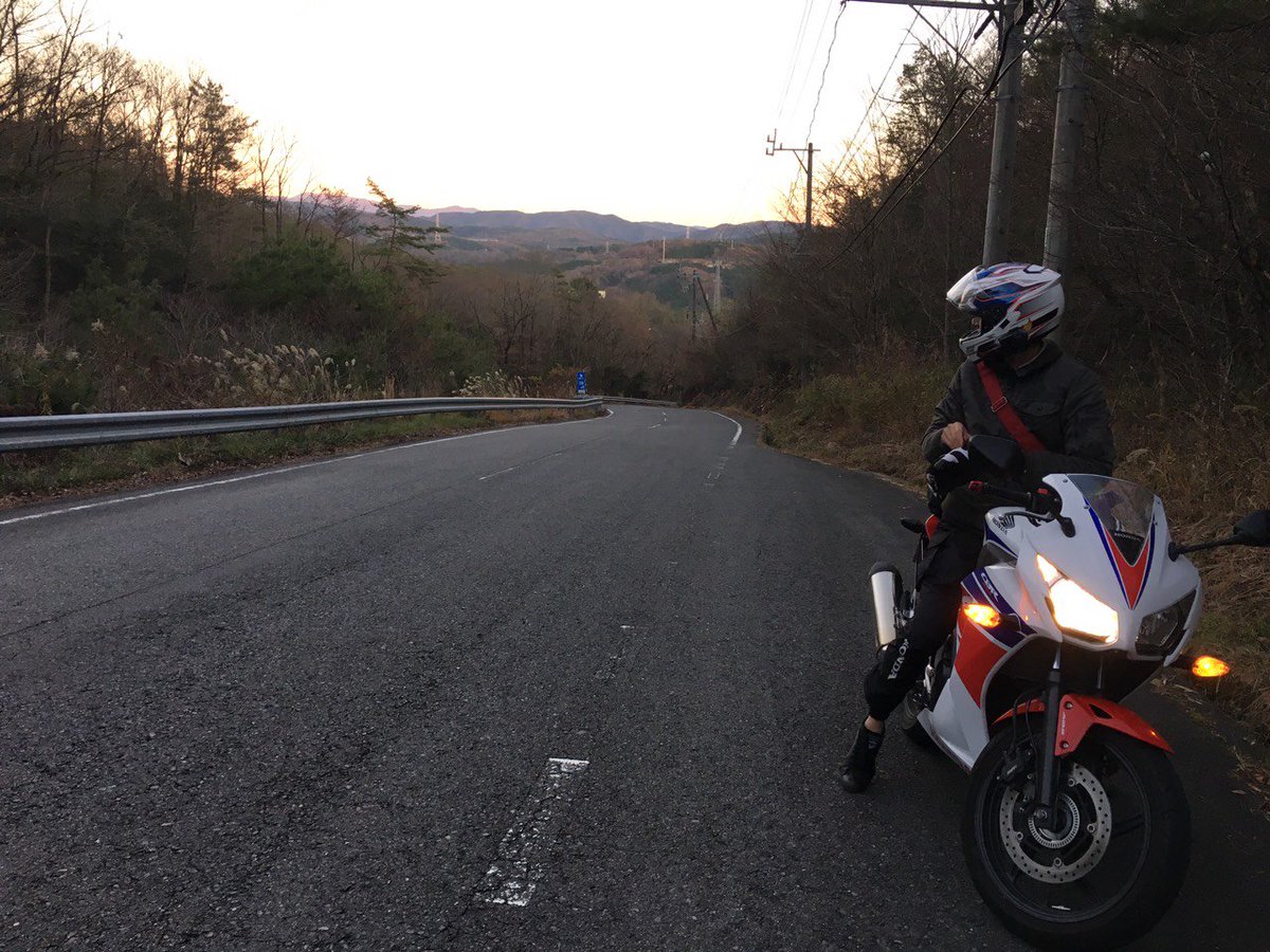 temlei603's tweet photo. よろしくです！

#バイク乗りと繋がりたい 
#CBR250R
#バイク好きな人RT 
#バイク写真部 https://t.co/oxqGvQdN0e