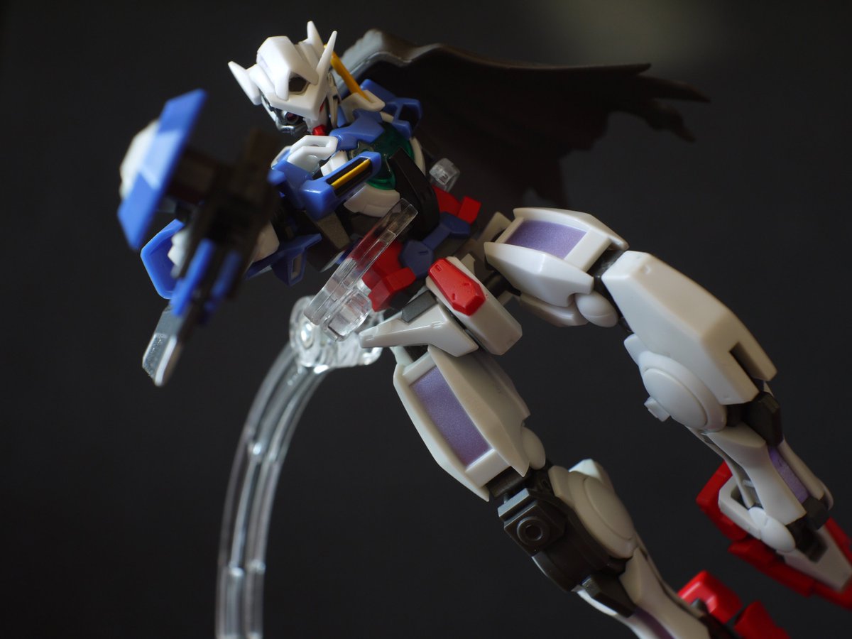 Luciferaphel's tweet photo. ガンダムエクシア、目標破壊する https://t.co/MBbOncMQvq