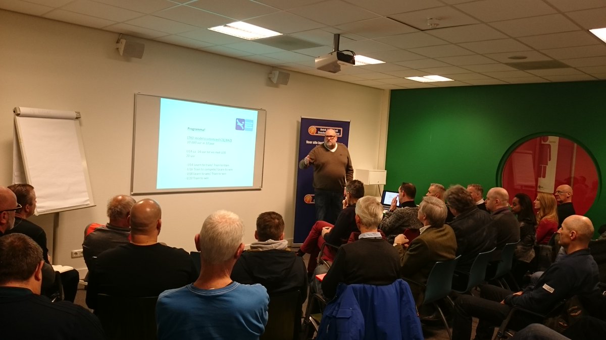 Peter Strikwerda tweet media