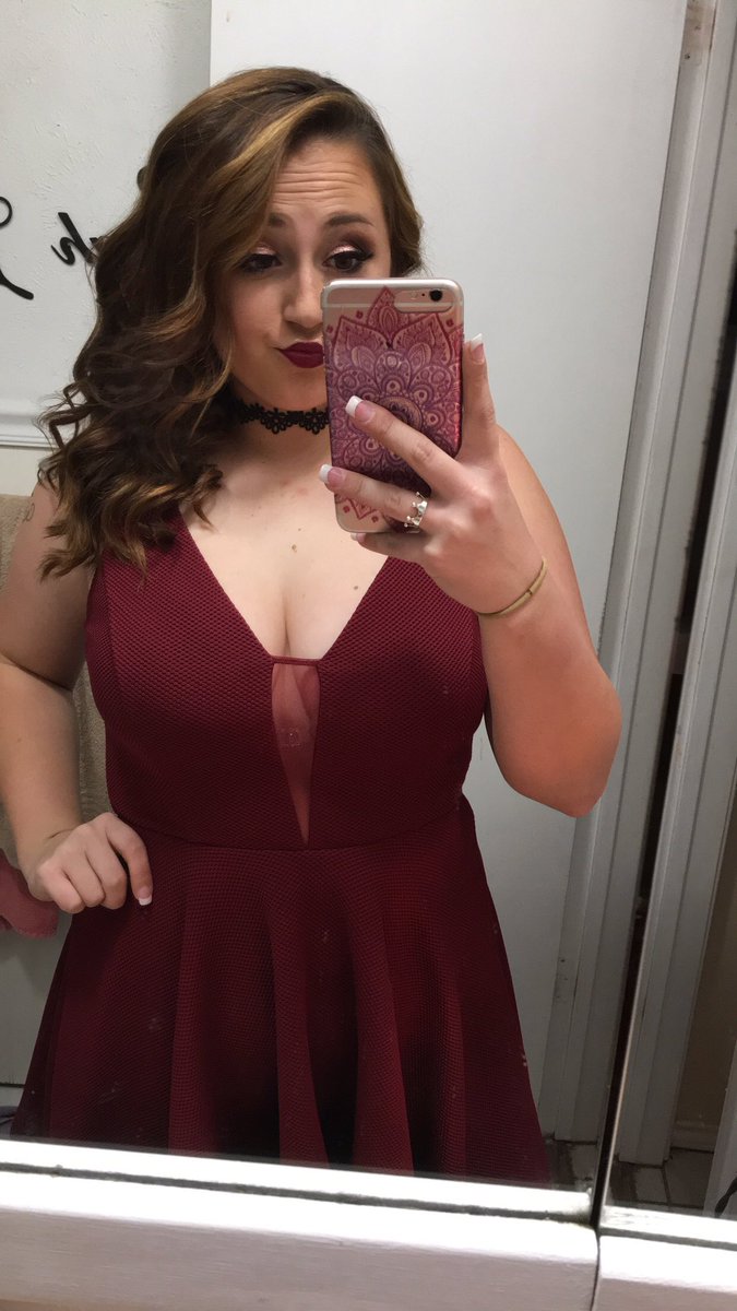 leeannmorgann's tweet photo. American freedom ball 2017❤❄️
#afball https://t.co/nJcR2QKjms