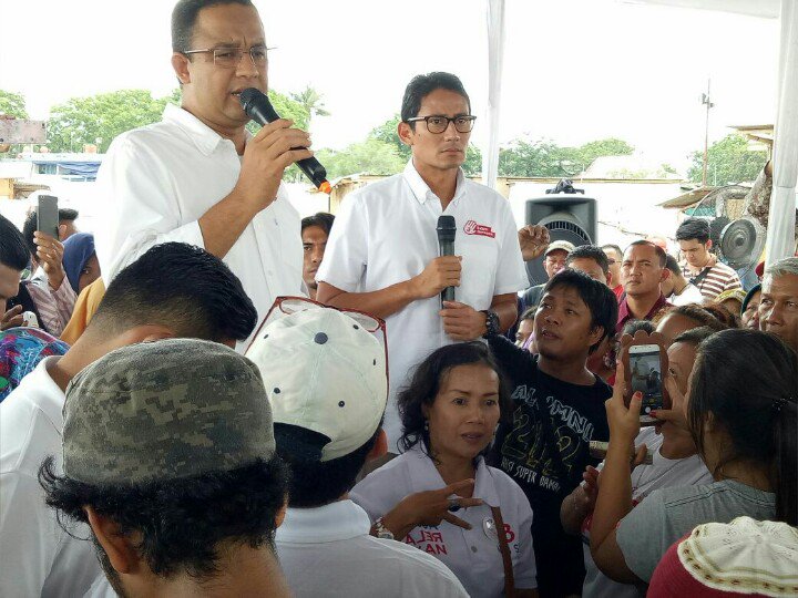Simponi10's tweet photo. Jakarta butuh pemimpin yang ramah dan santun #BaksosAniesSandi #YakinPilihAniesSandi https://t.co/RxCrtNcbO8