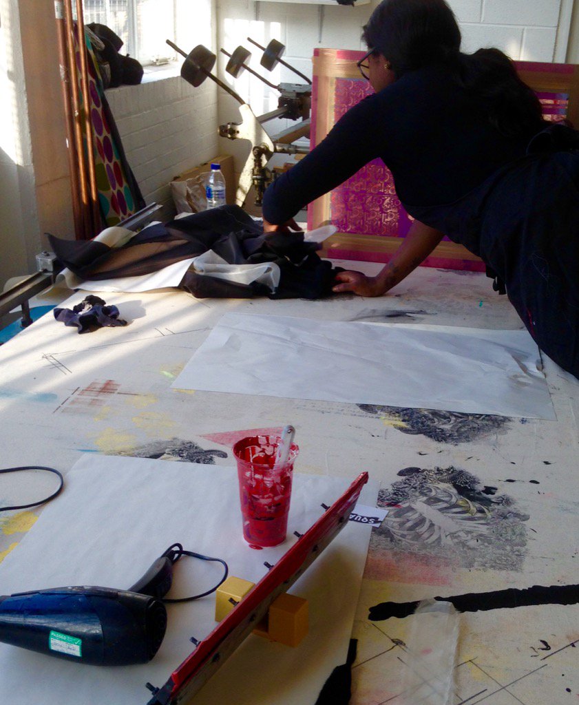 Joannatp's tweet photo. #textile #printers #ELP studio love the #Squand #squeegee stand :) .!
Check it out : https://t.co/NXymKGeAcF https://t.co/nGTlEOu4DF