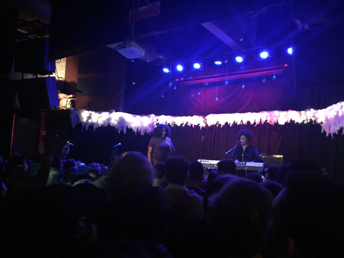 WSUM's tweet photo. @noname gettin the sold out crowd groovin @FRZNFest !!! https://t.co/vup0EbgEXL