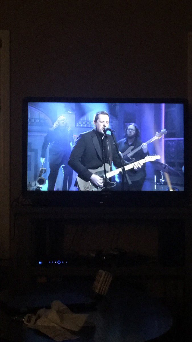 cicielizabeth's tweet photo. Yoooooo Sturgill Simpson and crew just burned that mother down. Damn that was good. https://t.co/Oj2QCl9T3J